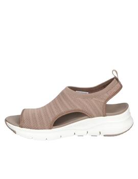 Sandalia Skechers marron Arch Fit mujer