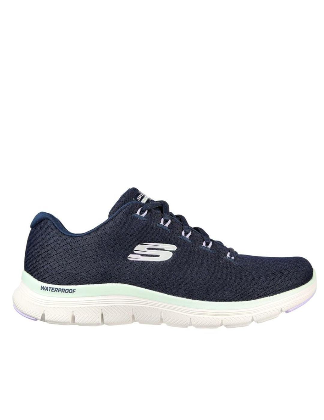 Deportiva Skechers Waterproof negro
