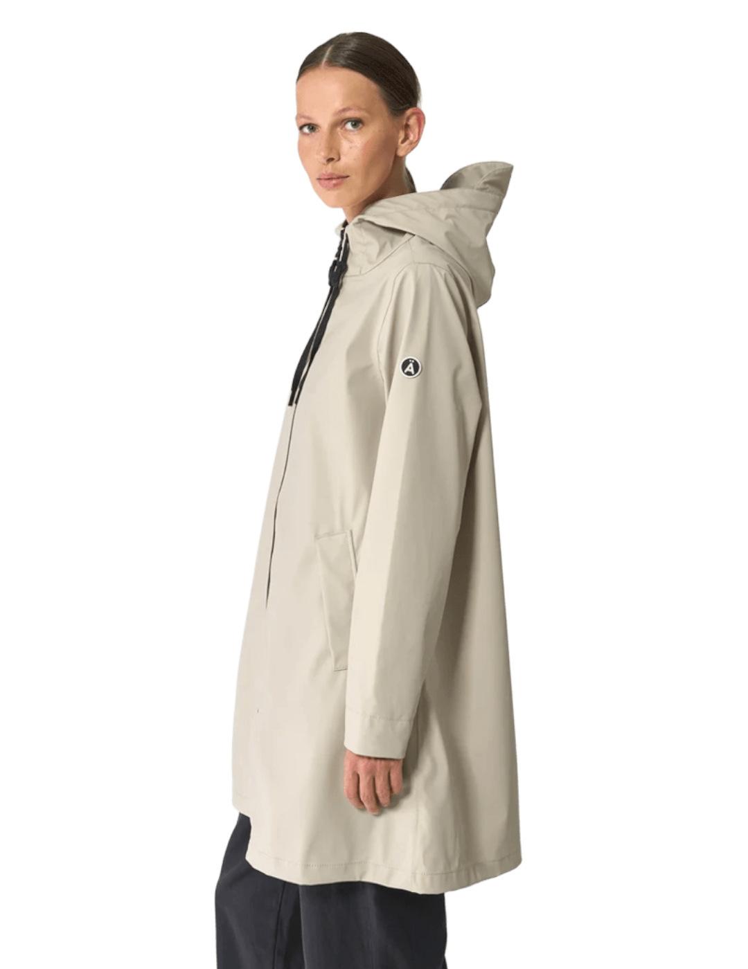 Chubasquero TANTÄ Nuovola gris mujer 