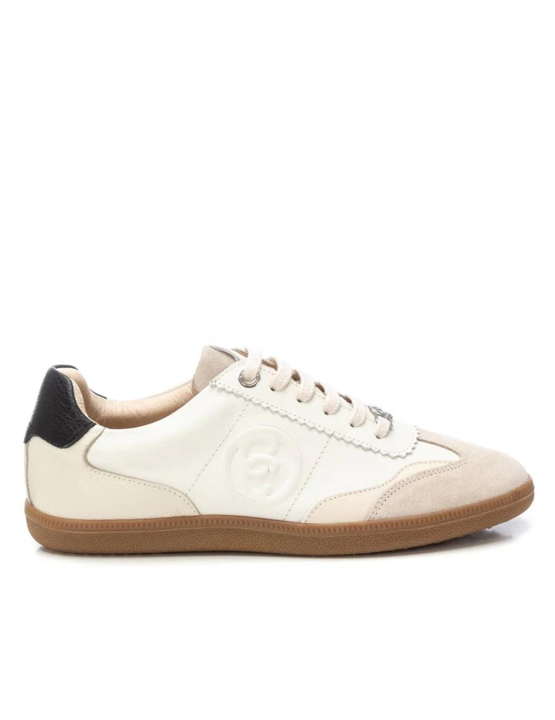 Deportiva Carmela en negro 162060 mujer 