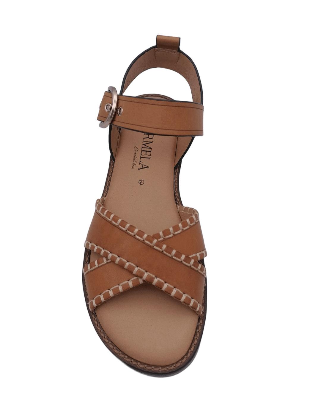 Sandalia Carmela 162204 en camel 