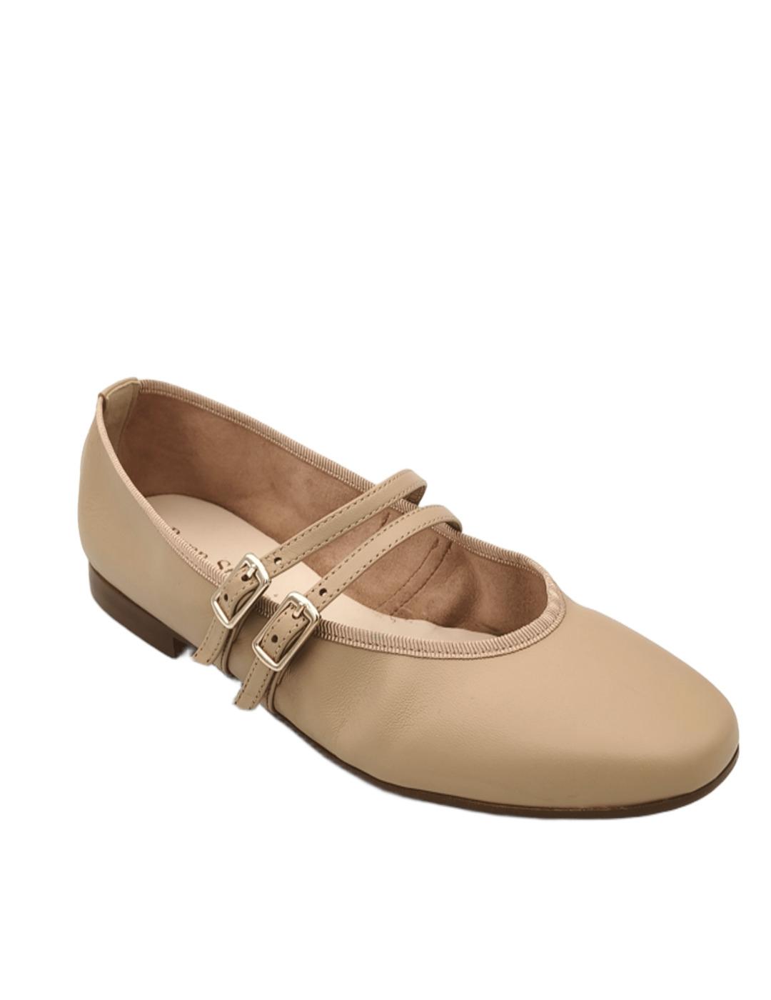 Bailarina Bryan tierra merceditas mujer