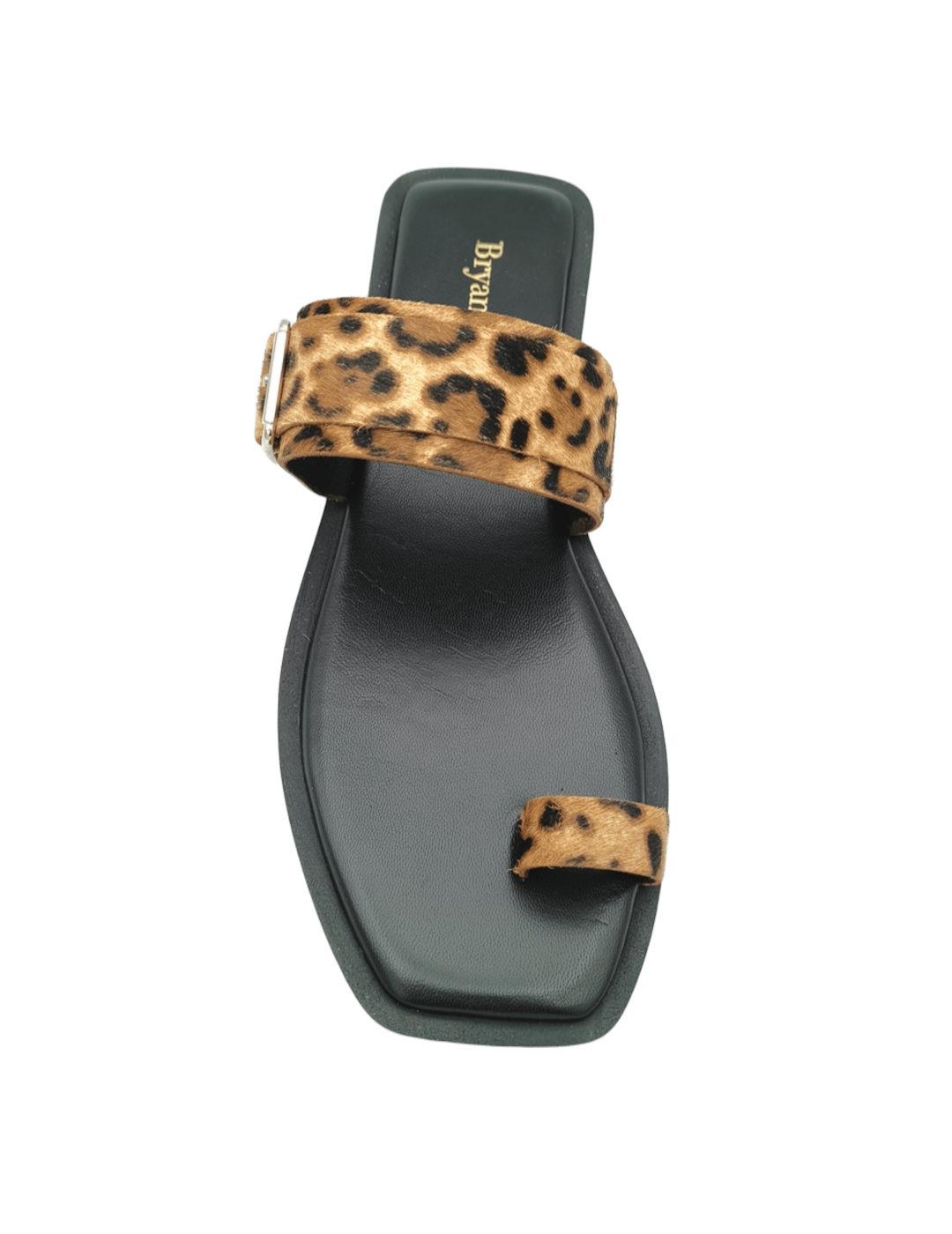 Sandalia leopardo Bryan de dedo mujer