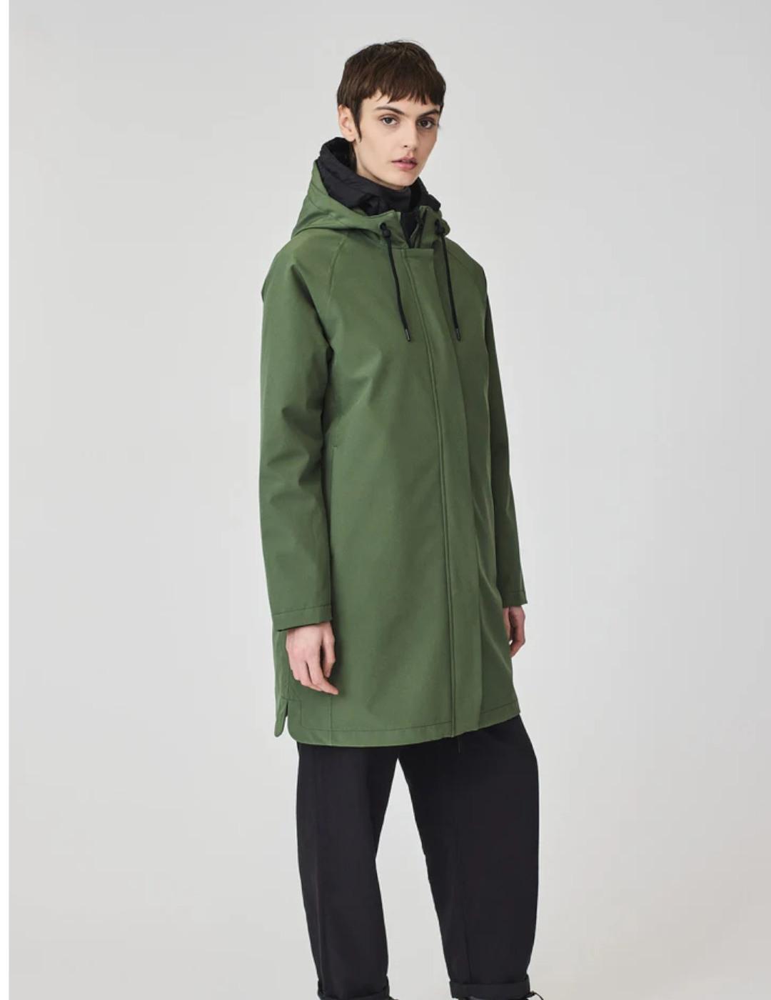 Abrigo TANTÄ Oluja en verde para mujer