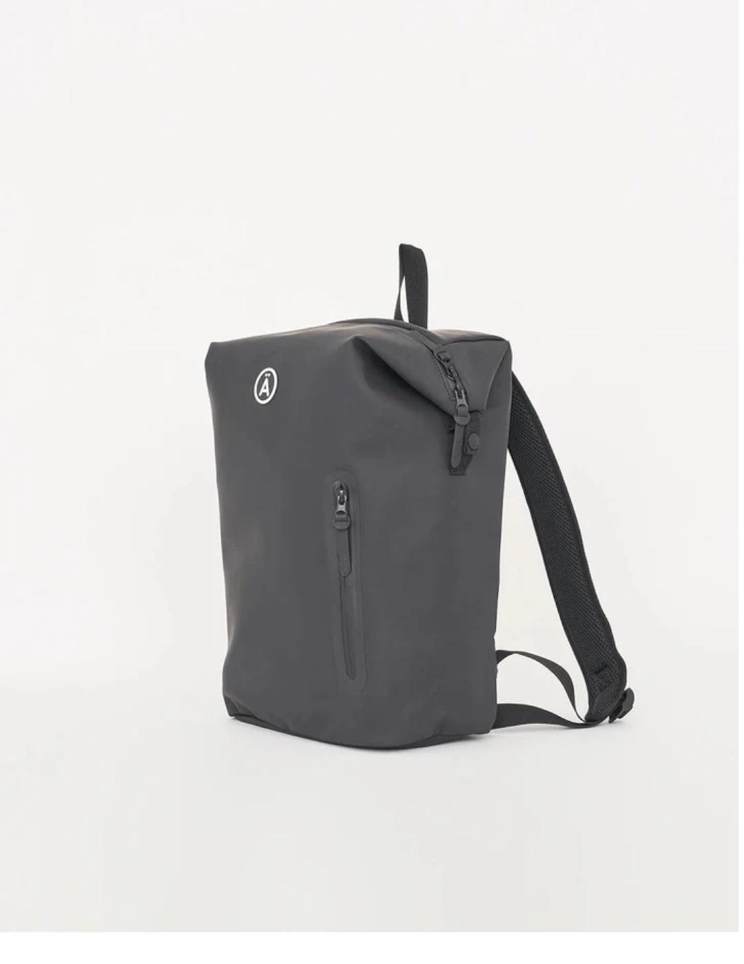 Mochila TANTÄ Sniego en negro 
