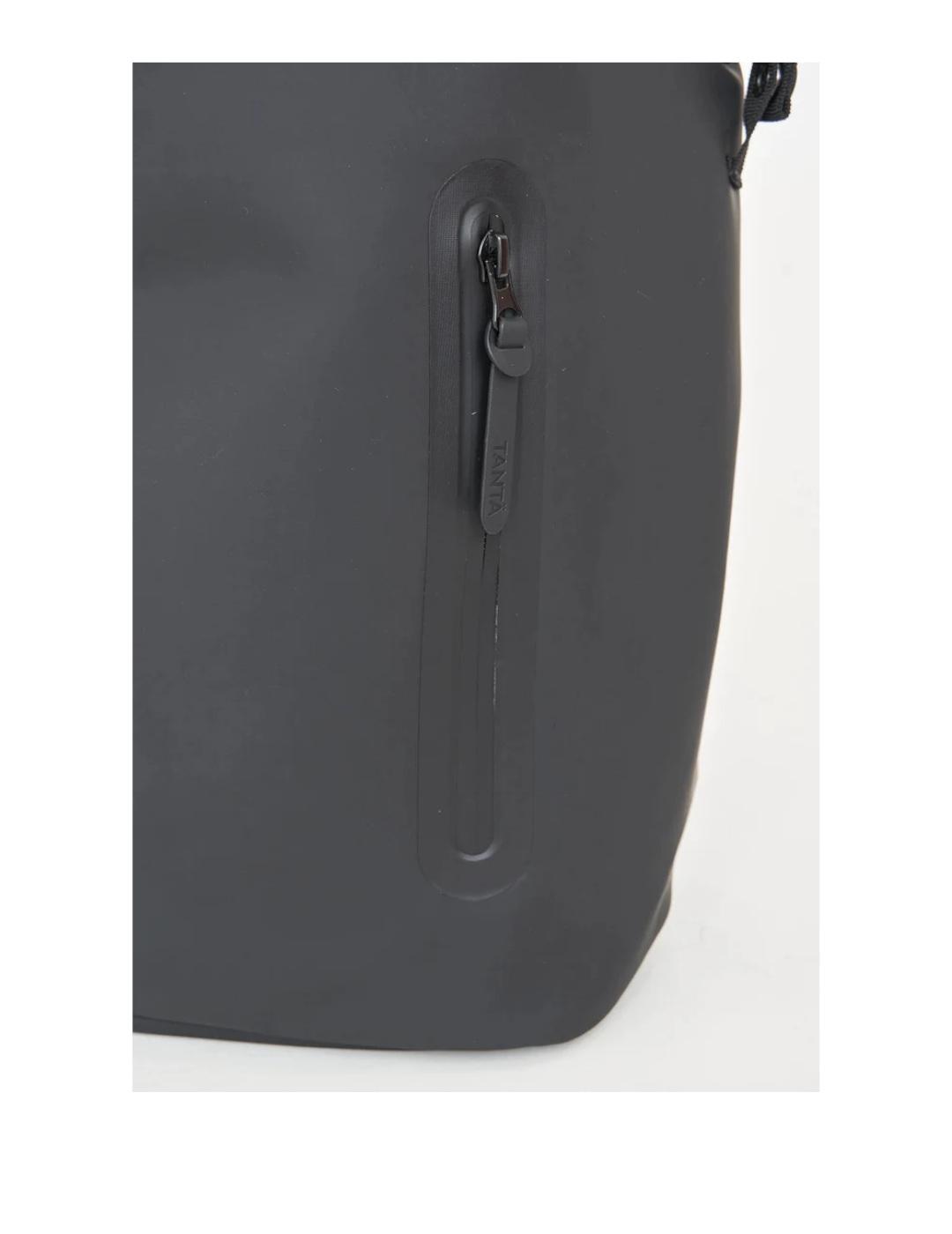 Mochila TANTÄ Sniego en negro 