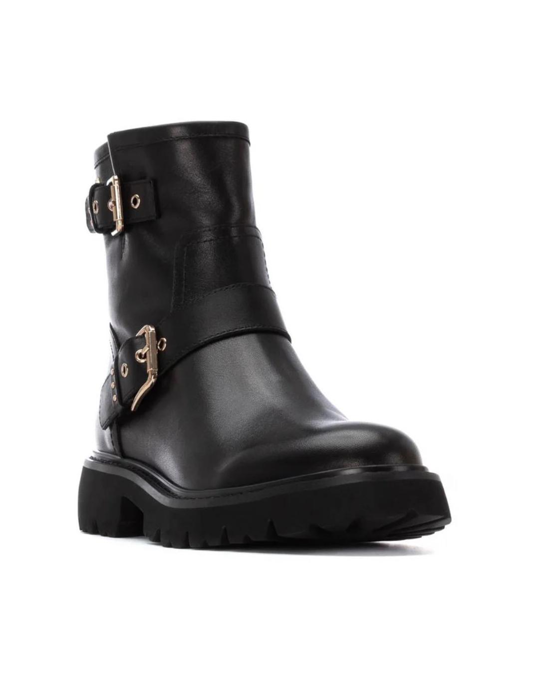 Botines Carmela estilo motero en negro