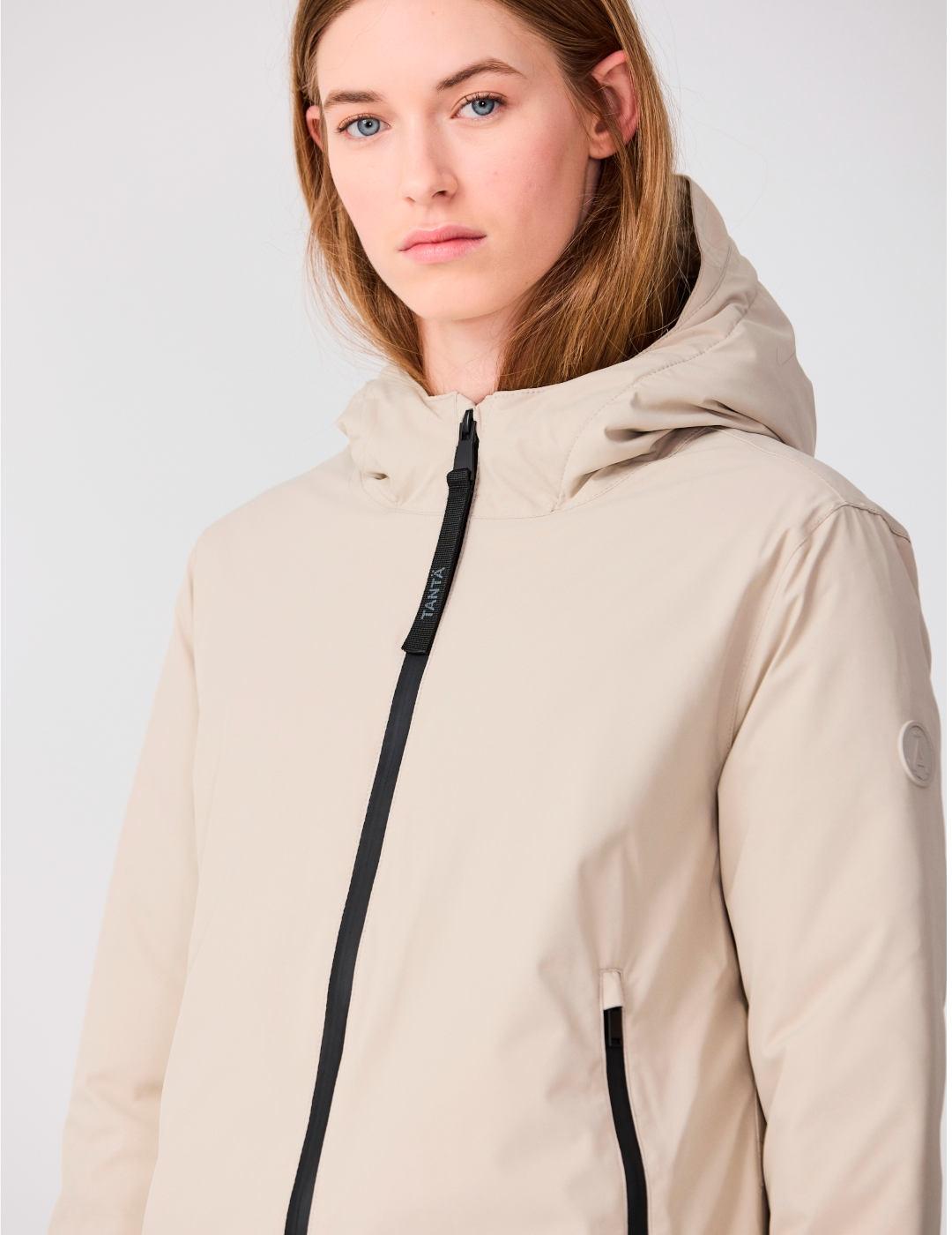 Abrigo TANTÄ Cher impermeable mujer stone grey